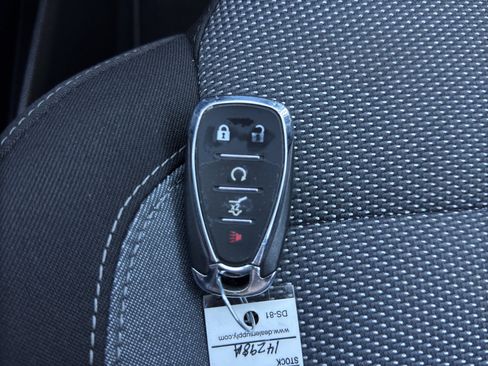 Used 2019 Chevrolet Traverse LT image 33