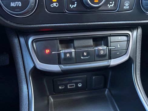 Used 2024 GMC Terrain AT4 image 14