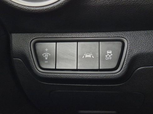 Used 2021 Kia Forte LXS FWD image 16