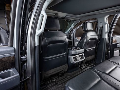 Used 2024 Ford F250 Lariat w/ Lariat Ultimate Package image 33