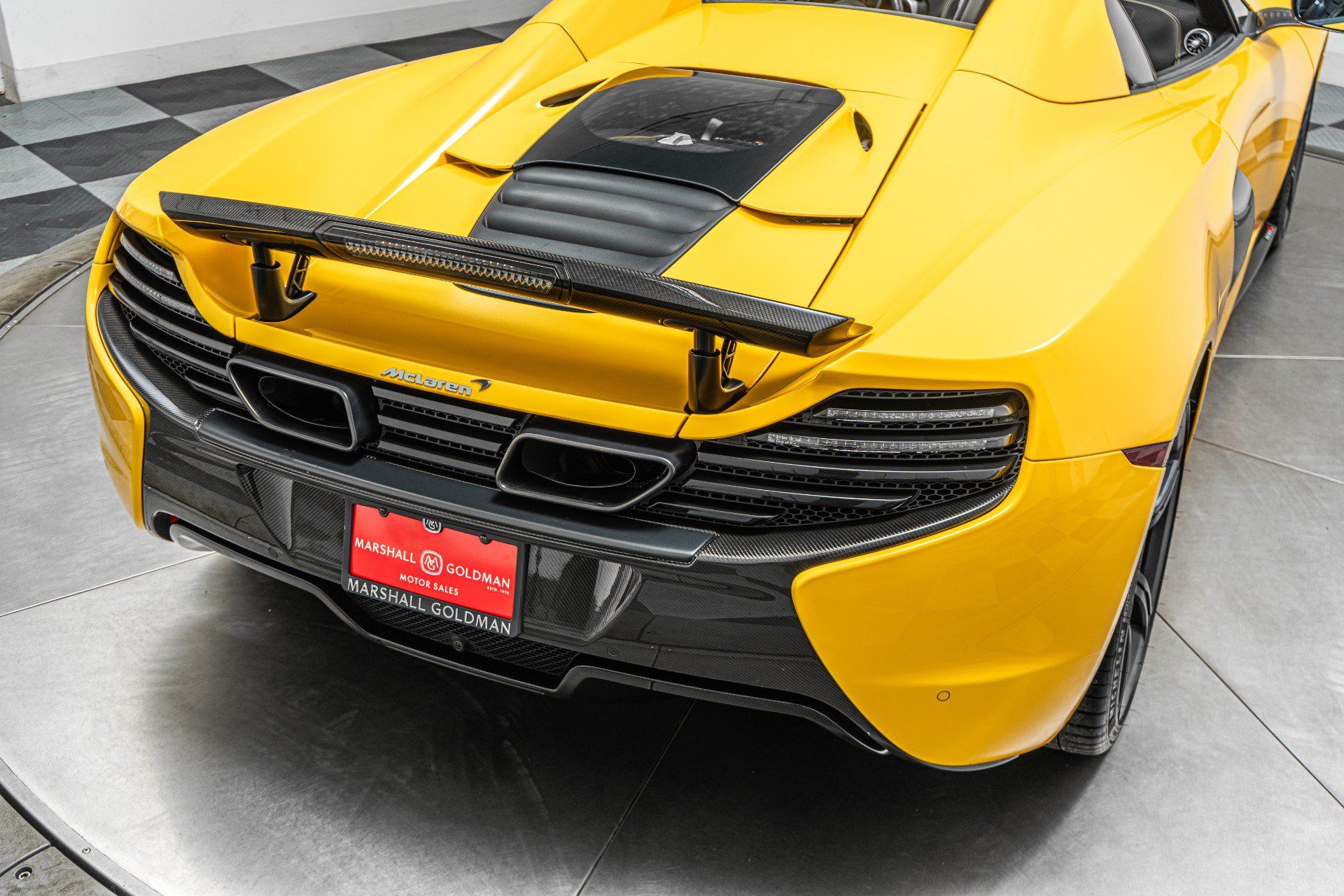 Used 2015 McLaren 650S Spider RWD image 37