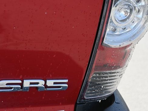 Used 2015 Toyota Tacoma PreRunner image 8