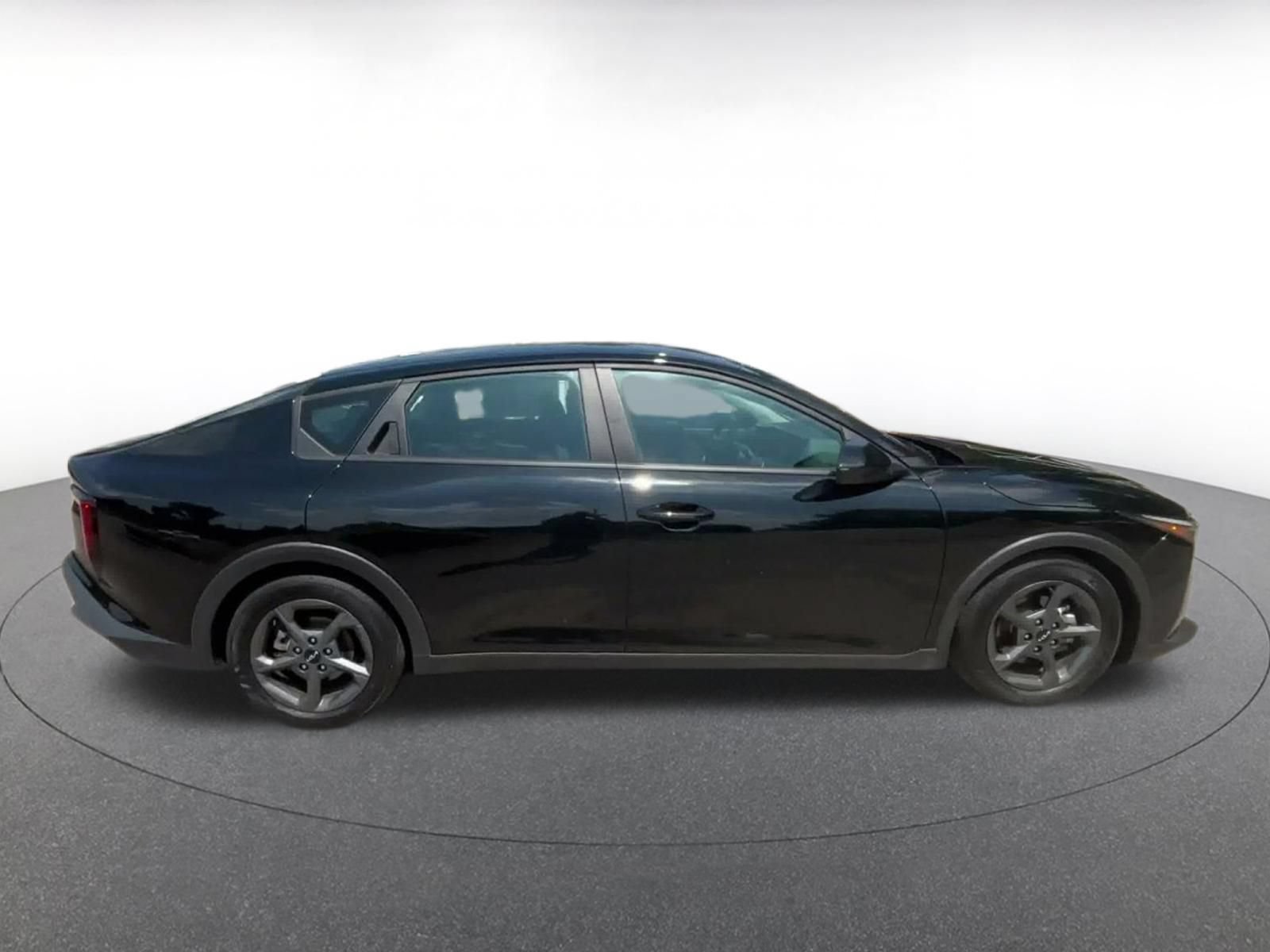 Used 2025 Kia K4 FWD image 15