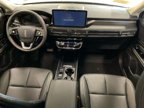 Used 2025 Lincoln Corsair Grand Touring w/ Equipment Group 301A AWD/4WD image 10
