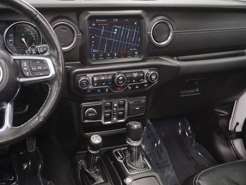 Used 2023 Jeep Wrangler Unlimited Sahara w/ Cold Weather Group image 31