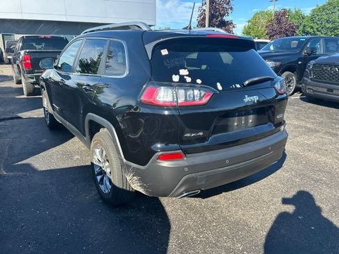Used 2021 Jeep Cherokee Latitude Lux w/ Comfort/Convenience Group AWD/4WD image 2