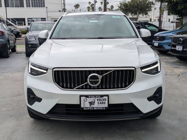 Certified 2023 Volvo XC40 B5 Ultimate AWD/4WD image 9