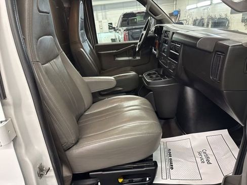 Used 2022 Chevrolet Express 2500 w/ Driver Convenience Package RWD image 22