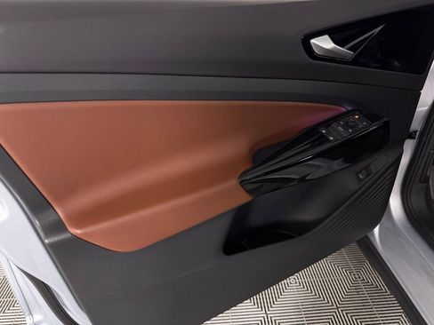 Used 2022 Volkswagen ID.4 Pro S image 24