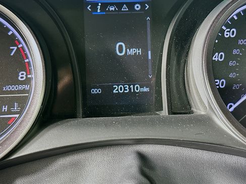 Used 2023 Toyota Camry SE image 18