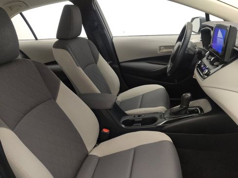 Used 2023 Toyota Corolla LE image 21