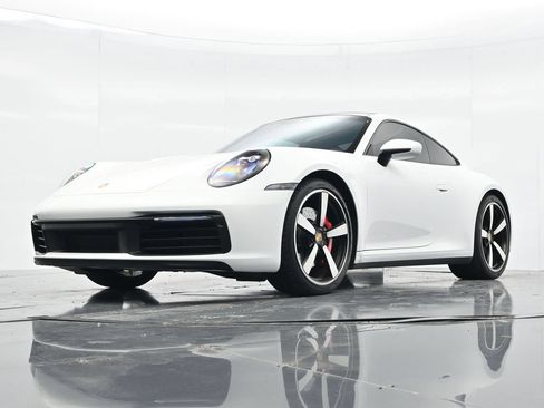 Certified 2020 Porsche 911 Carrera S RWD image 23