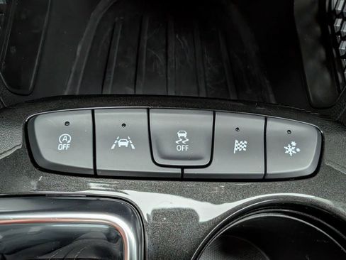 Used 2024 Chevrolet TrailBlazer LT w/ LT Cold Weather Package image 19