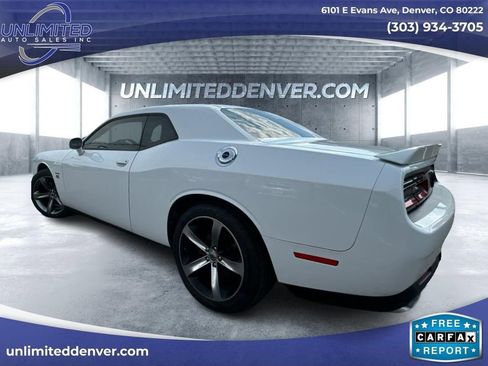 Used 2019 Dodge Challenger R/T w/ Driver Convenience Group image 5