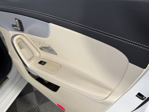 Used 2025 Mercedes-Benz CLA 250 image 29