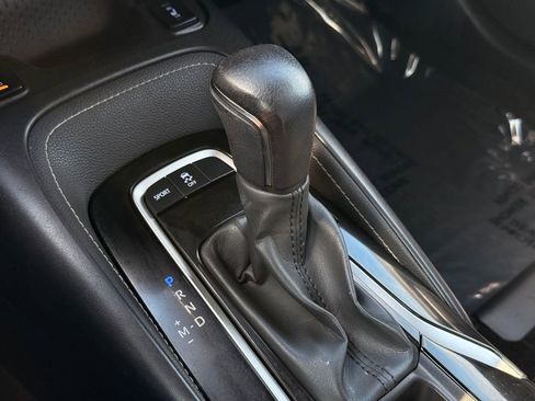 Used 2022 Toyota Corolla XSE FWD image 32