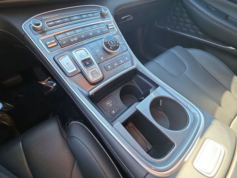 Certified 2022 Hyundai Santa Fe Limited image 38