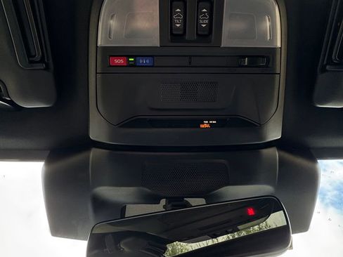 Certified 2024 Subaru Crosstrek 2.5i Wilderness w/ Wilderness Package AWD/4WD image 25