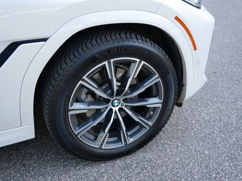 Used 2023 BMW X6 xDrive40i w/ M Sport Package image 15