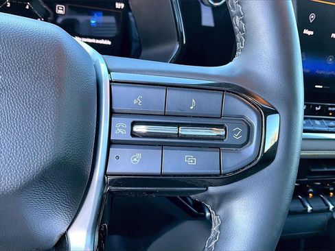 Used 2023 Chevrolet Colorado ZR2 w/ ZR2 Convenience Package III image 15