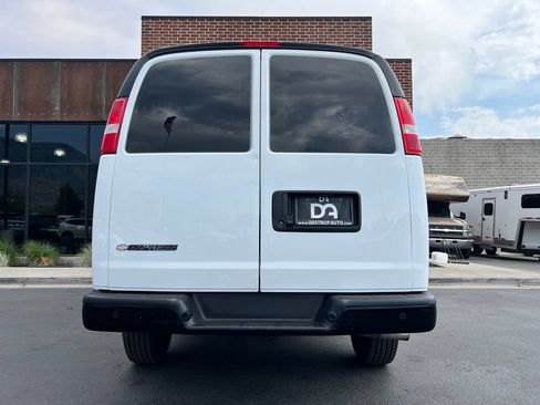 Used 2023 Chevrolet Express 2500 w/ Driver Convenience Package RWD image 5