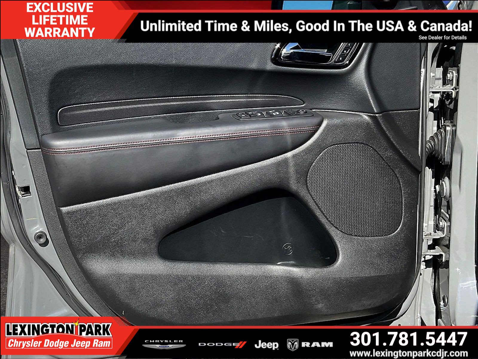 Used 2023 Dodge Durango R/T w/ Tow 'N Go Package AWD/4WD image 19