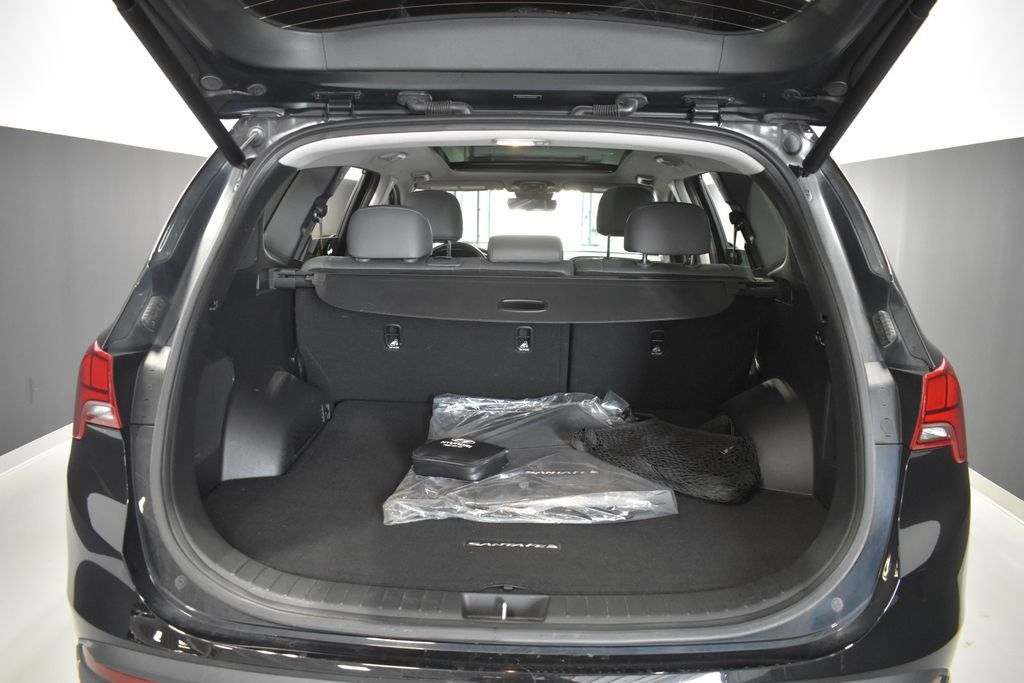 Used 2023 Hyundai Santa Fe SEL w/ Premium Package AWD/4WD image 35