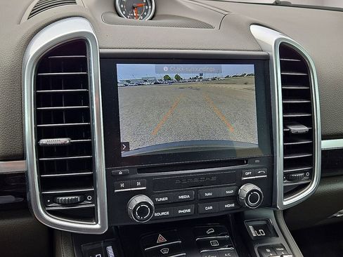 Used 2018 Porsche Cayenne S AWD/4WD image 29