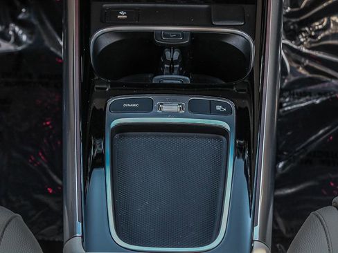 Used 2025 Mercedes-Benz GLA 250 4MATIC image 14