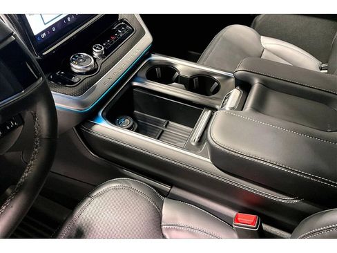 New 2026 Ford Expedition Platinum w/ Stealth Appearance Package AWD/4WD image 38