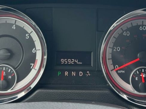 Used 2013 Dodge Grand Caravan SE FWD image 21