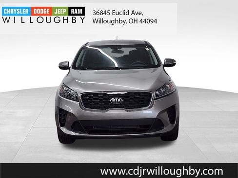 Used 2019 Kia Sorento LX image 2
