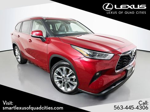 Used 2020 Toyota Highlander Limited image 1