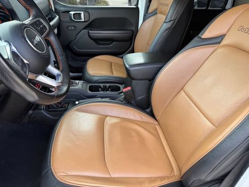 Used 2021 Jeep Gladiator Mojave AWD/4WD image 11