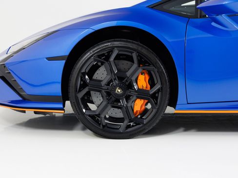 Used 2023 Lamborghini Huracan Tecnica RWD image 10