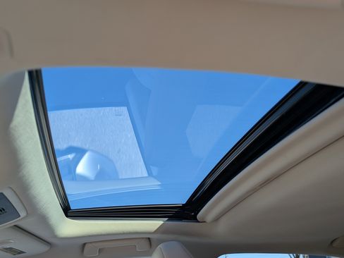 Certified 2020 Lexus RX 450h AWD w/ Premium Package image 19