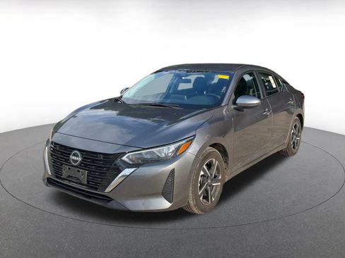 Used 2025 Nissan Sentra SV FWD image 4