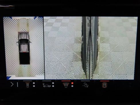 Used 2024 GMC Sierra 2500 AT4 w/ AT4 Premium Plus Package image 19