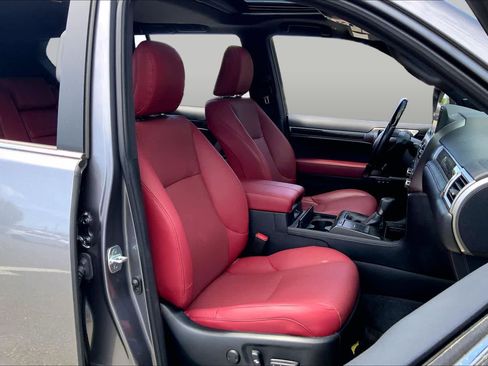 Certified 2023 Lexus GX 460 Premium w/ Premium Package AWD/4WD image 9