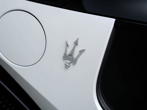 Used 2022 Maserati MC20 Coupe RWD image 42