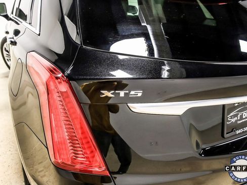 Used 2017 Cadillac XT5 Premium Luxury w/ Advanced Security Package image 4