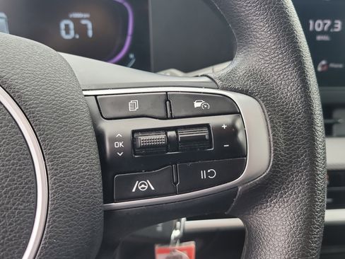 Used 2025 Kia Sportage LX AWD/4WD image 28