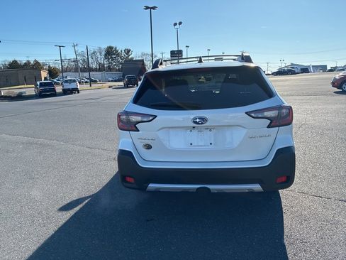 Certified 2024 Subaru Outback Limited image 5
