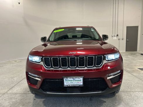 Used 2022 Jeep Grand Cherokee Limited image 3