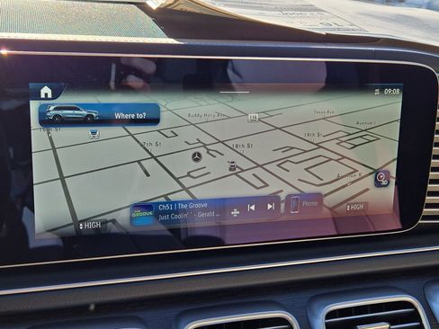New 2026 Mercedes-Benz GLS 580 4MATIC image 19