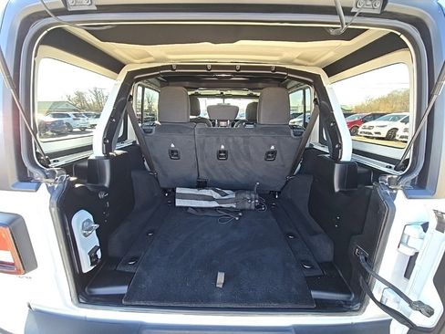 Certified 2020 Jeep Wrangler Unlimited Sport image 35