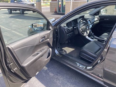 Used 2014 Honda Accord EX-L image 9