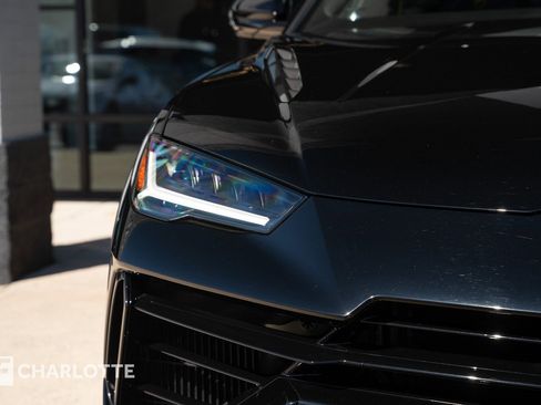 Used 2024 Lamborghini Urus S image 4
