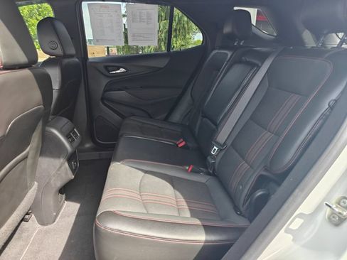 Used 2022 Chevrolet Equinox RS w/ Infotainment Package AWD/4WD image 19