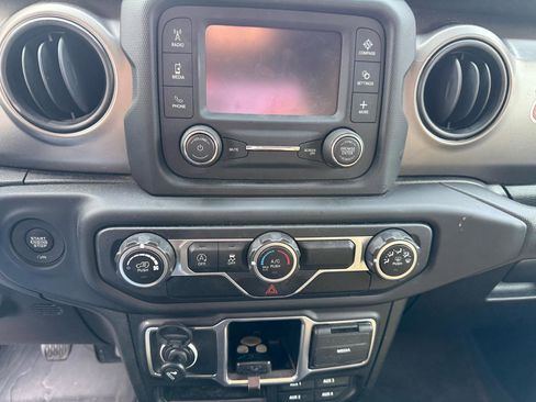 Used 2020 Jeep Gladiator Sport w/ Trailer Tow Package AWD/4WD image 13